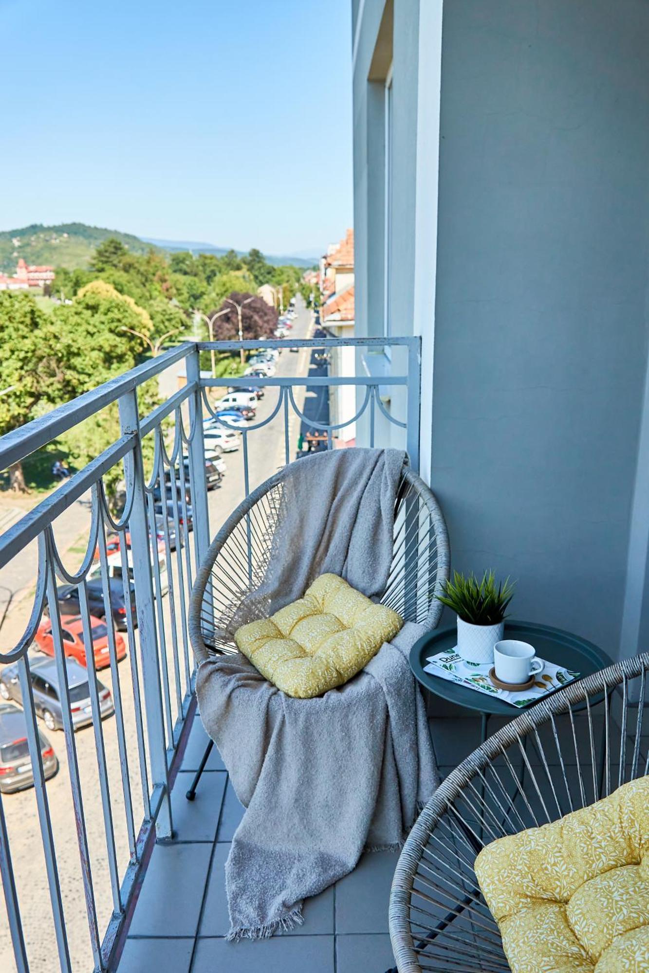 Wonderful Panoramic View Apartment Мукачево Екстер'єр фото